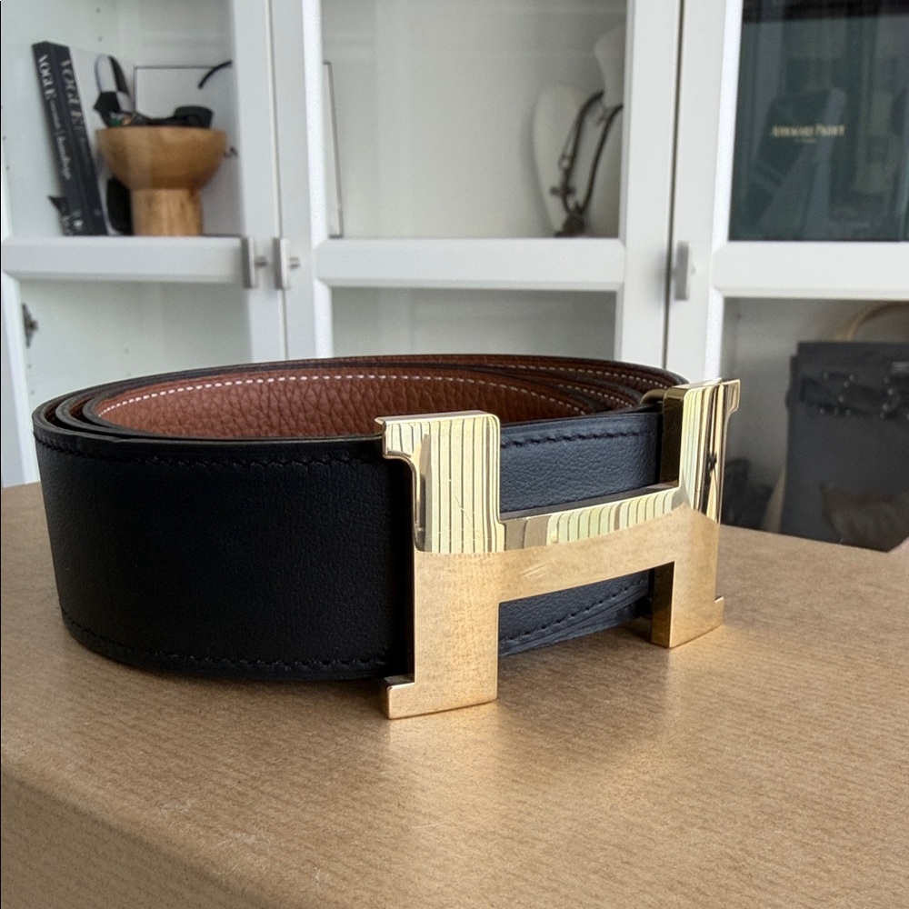 Gold H Buckle Black Leather Belt